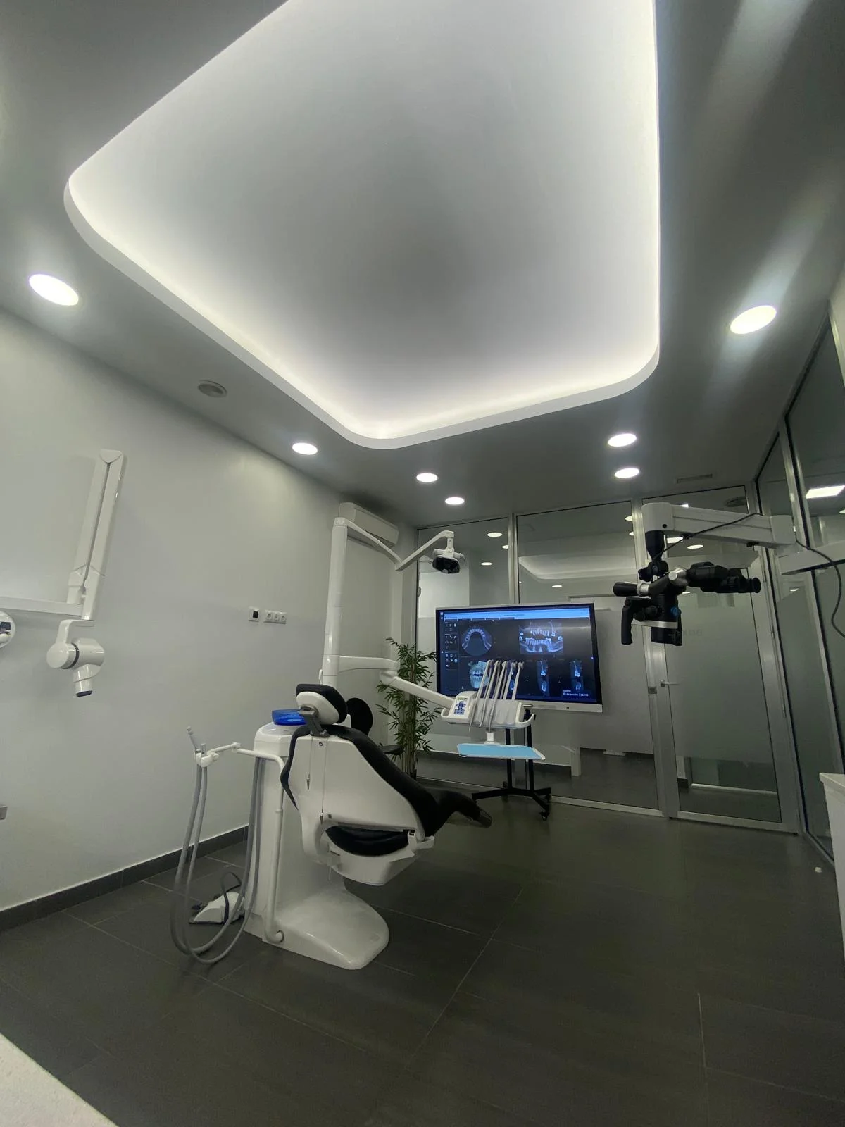 clinica dental cambrils